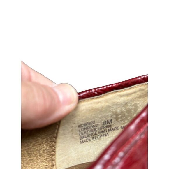 Me Too Red Patent Leather High Heel Loafers Size 8 - Picture 7 of 9